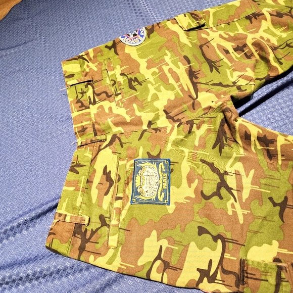 size 34x32 Dope Camouflage cargo tapperd fit pant and fits nice. - Picture 7 of 8